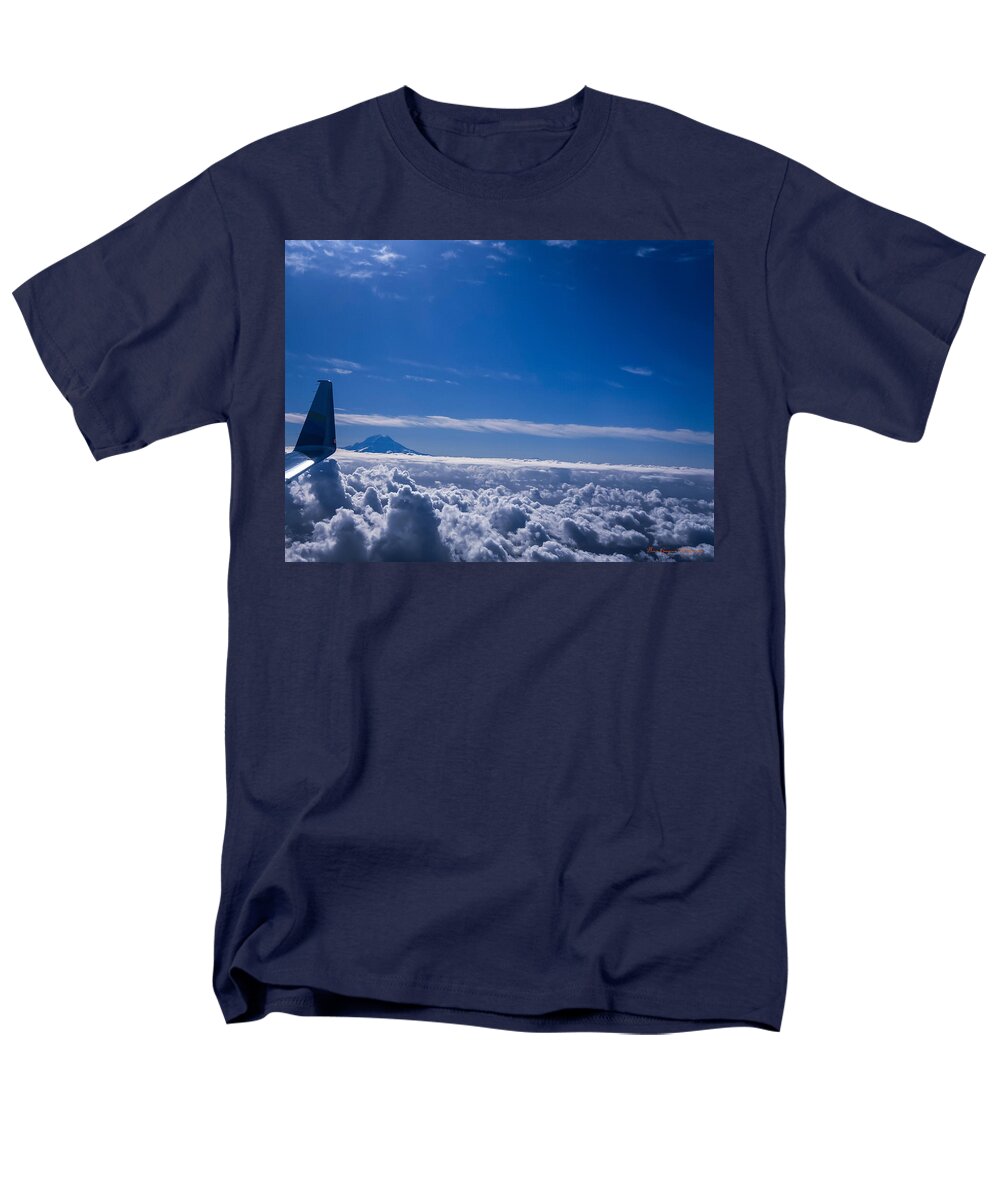 Above the clouds - Men's T-Shirt (Regular Fit)