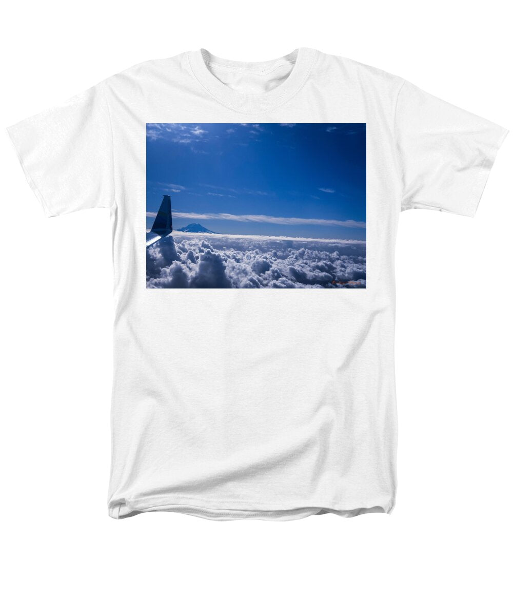 Above the clouds - Men's T-Shirt (Regular Fit)