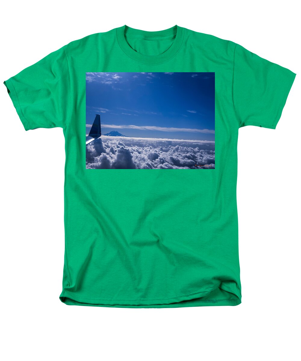 Above the clouds - Men's T-Shirt (Regular Fit)
