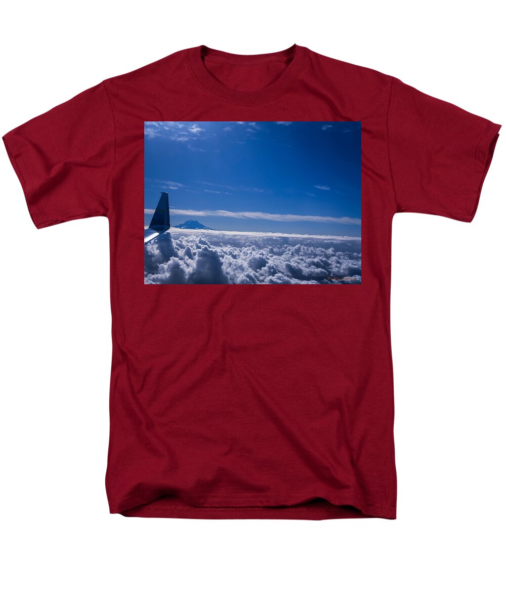 Above the clouds - Men's T-Shirt (Regular Fit)