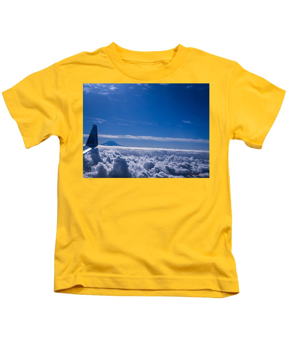 Above the clouds - Kids T-Shirt