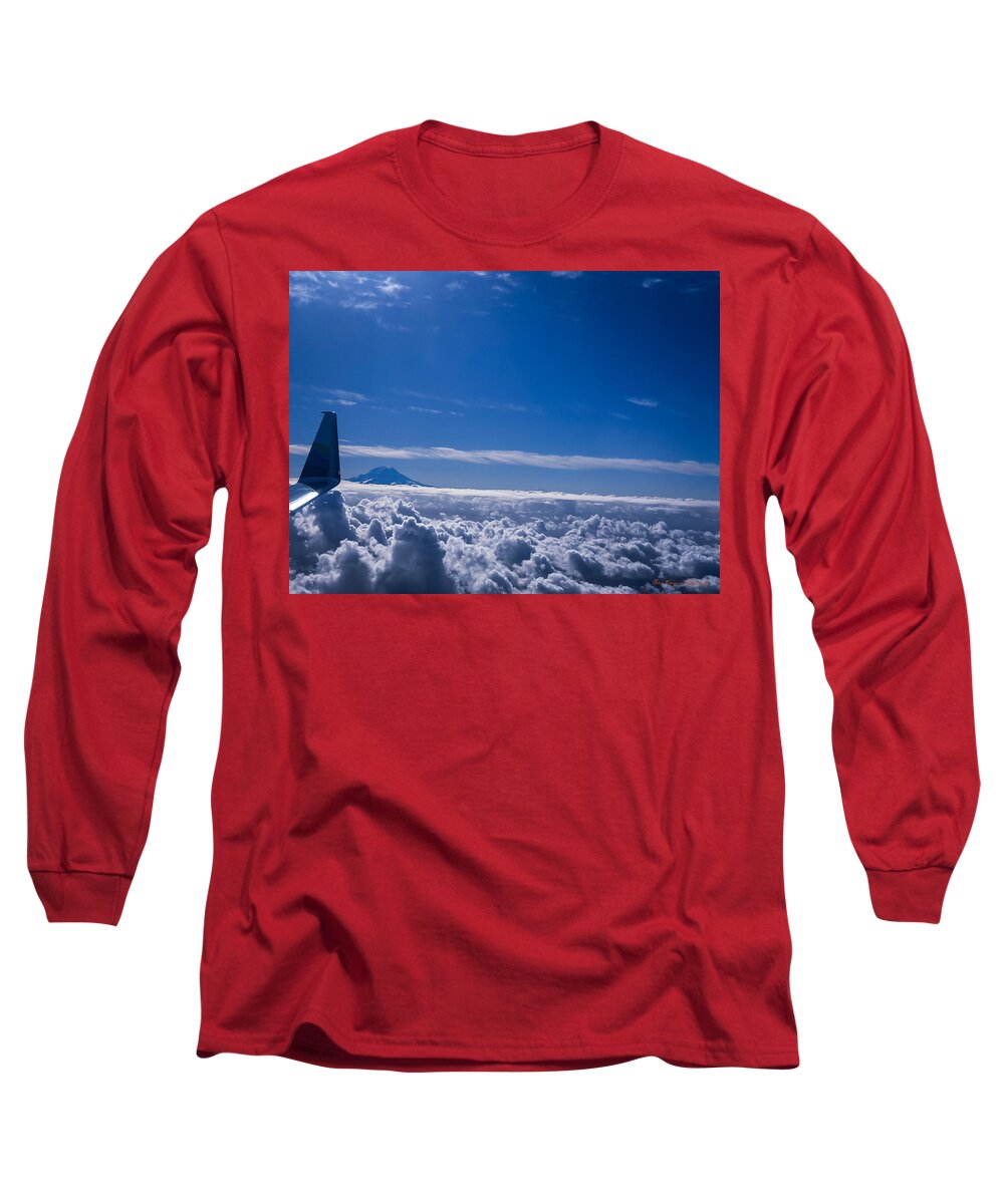 Above the clouds - Long Sleeve T-Shirt
