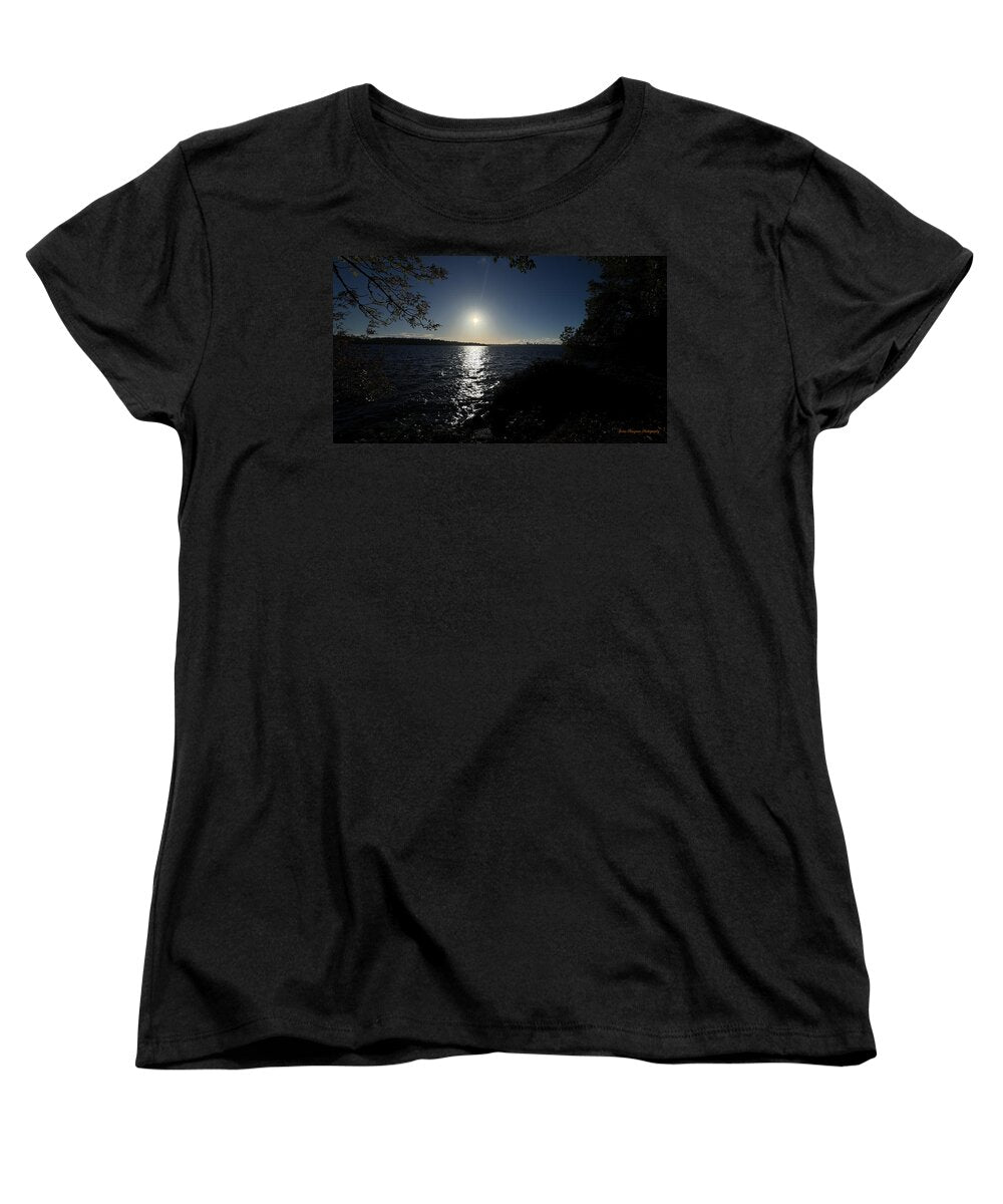 As the sun sets - Women's T-Shirt (Standard Fit)
