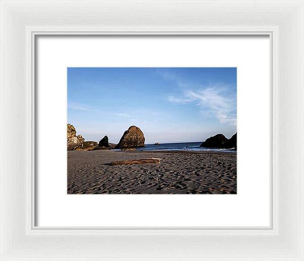 At the beach 4 - Framed Print