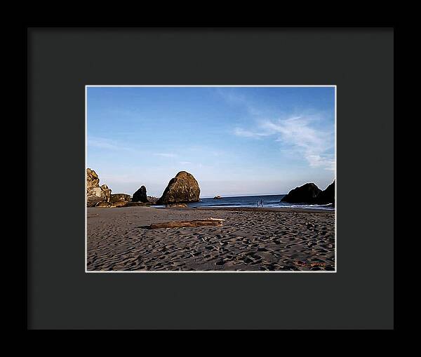 At the beach 4 - Framed Print