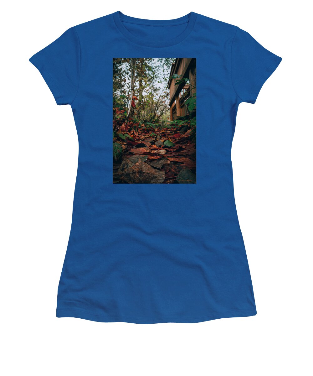 Autum leaves - Women's T-Shirt