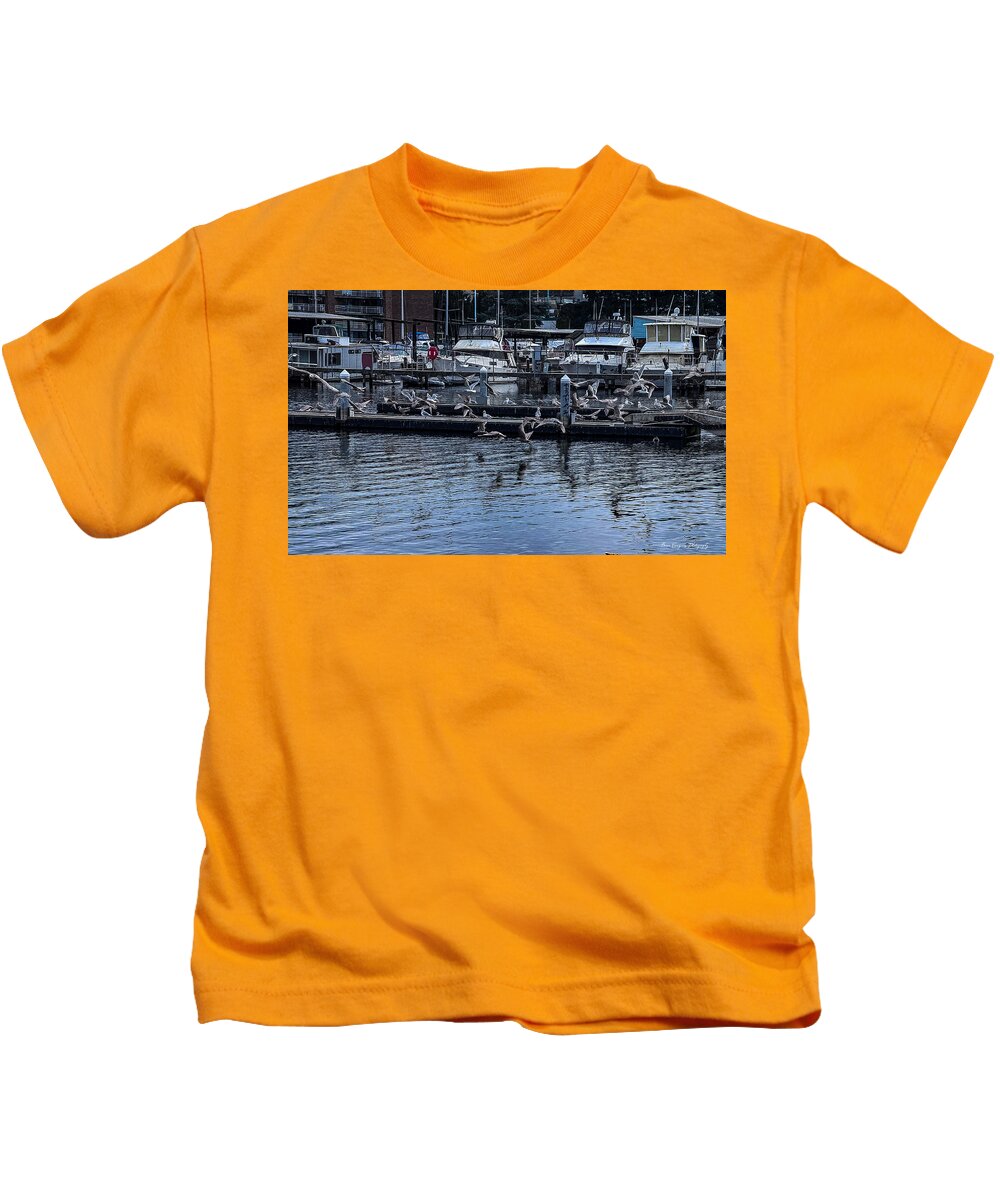 Birds at the Dock - Kids T-Shirt