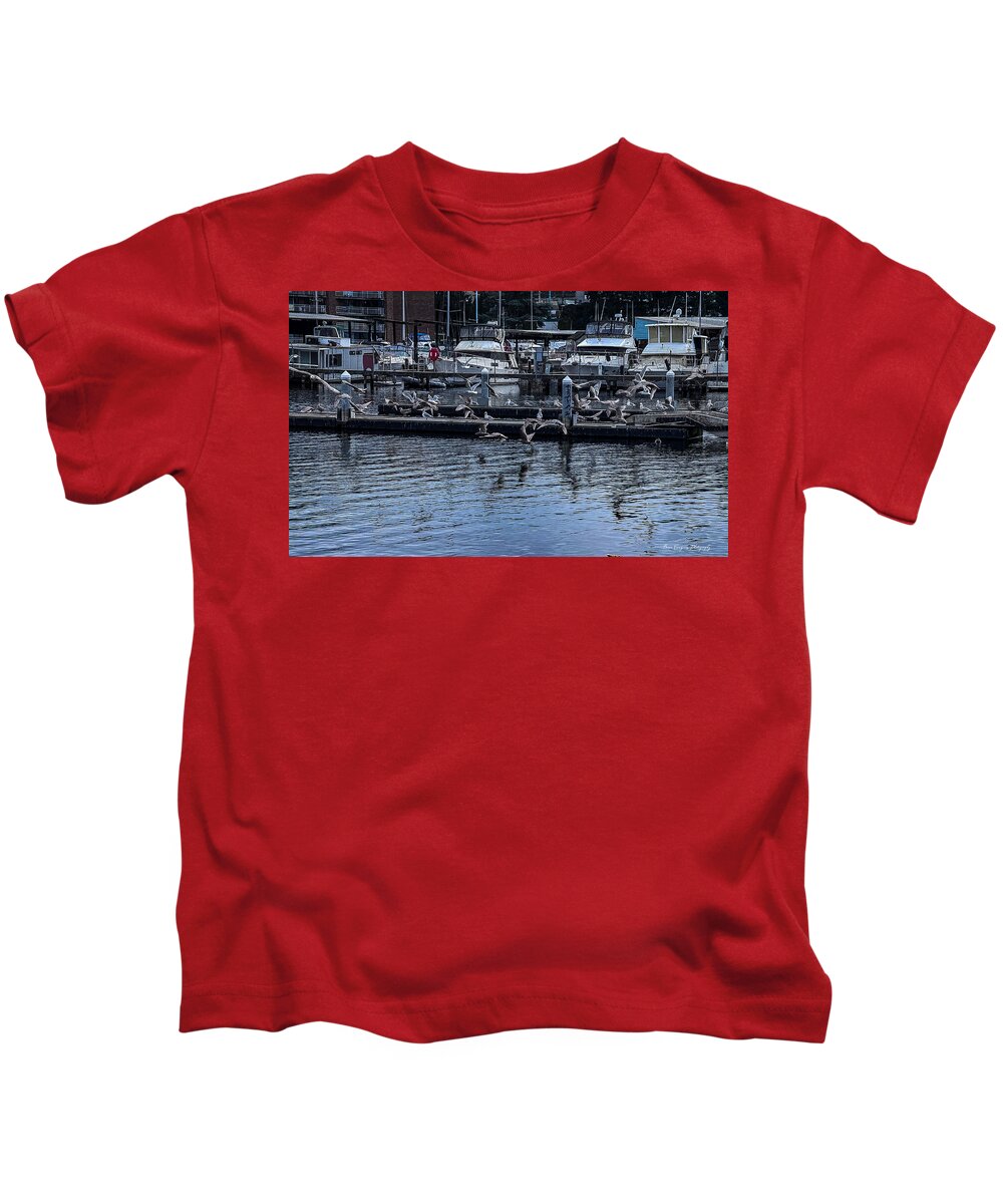 Birds at the Dock - Kids T-Shirt
