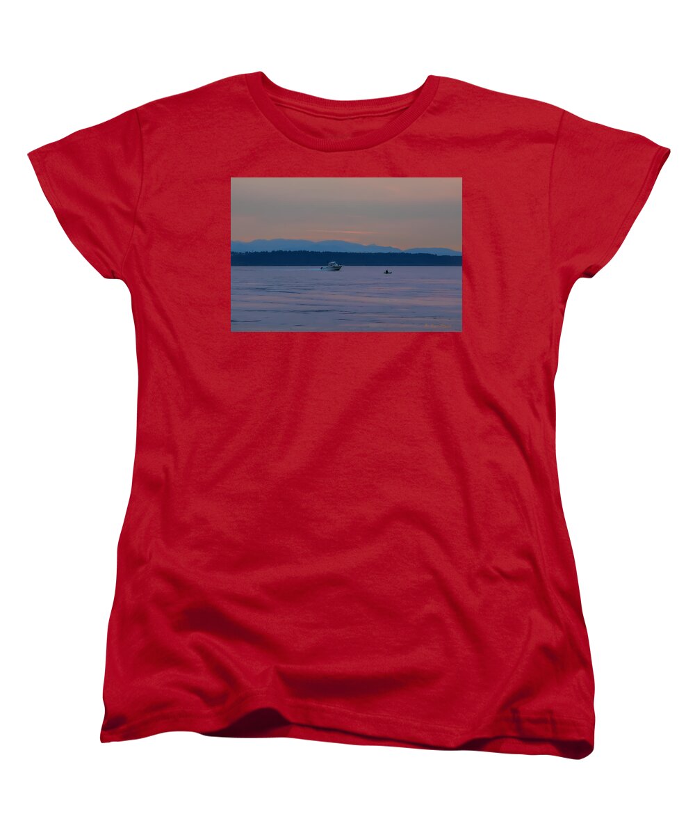 Boating at sunset - Women's T-Shirt (Standard Fit)