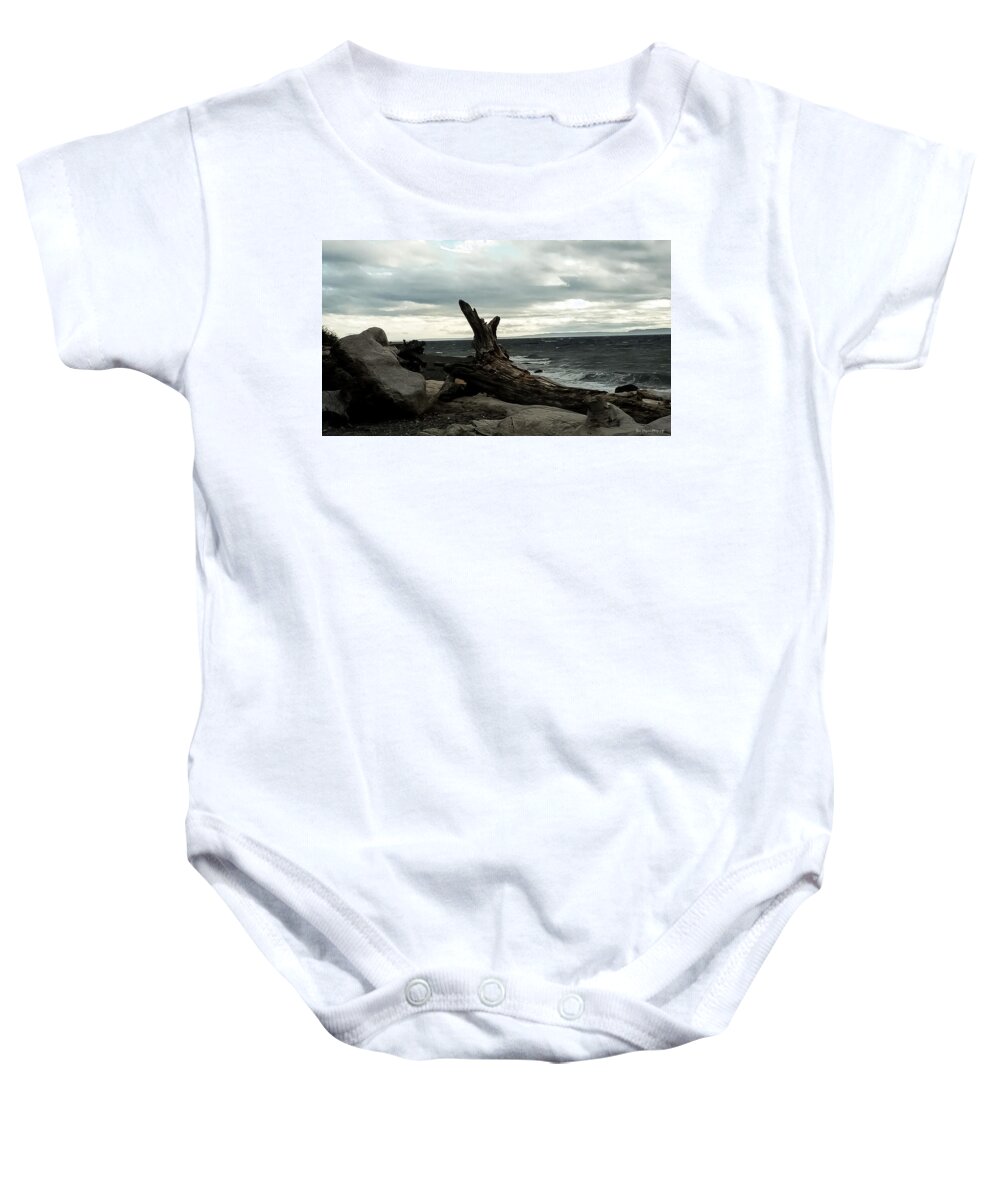 Burnt wood - Baby Onesie
