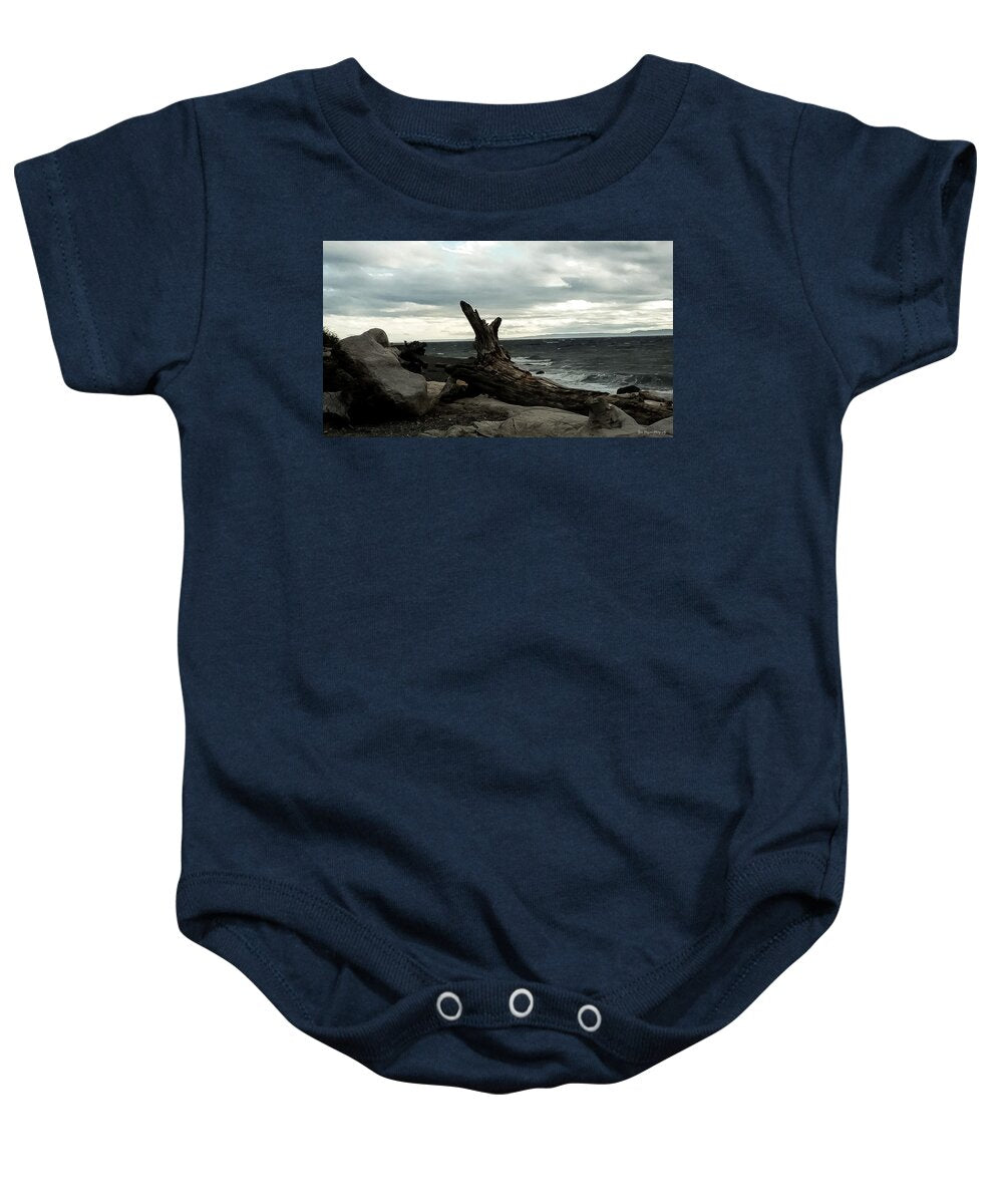 Burnt wood - Baby Onesie