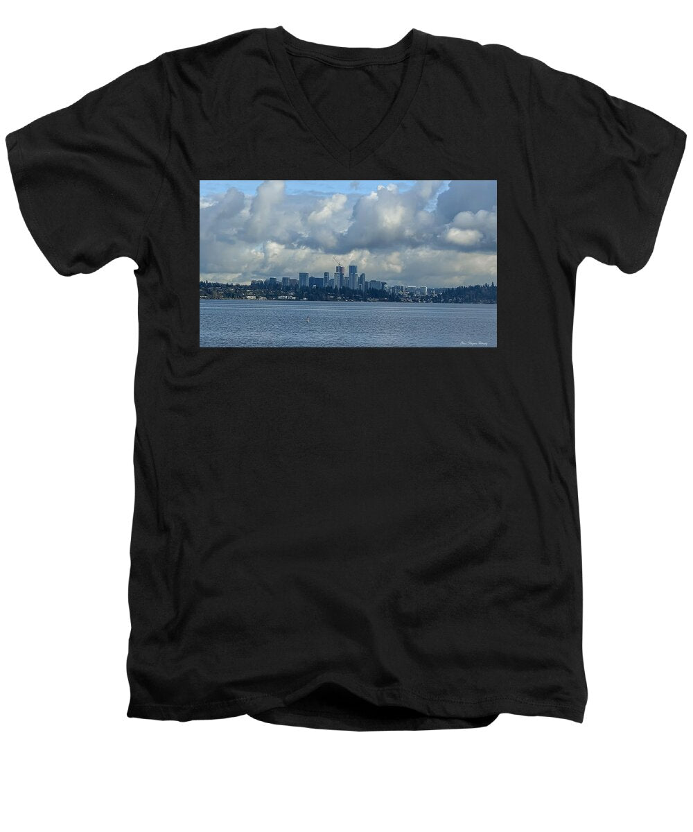 Clouds above the city - Men's V-Neck T-Shirt