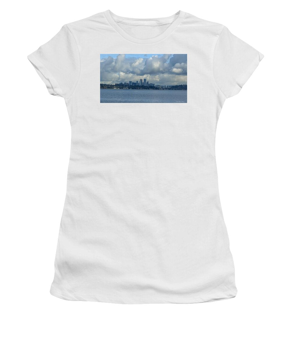 Clouds above the city - Women's T-Shirt