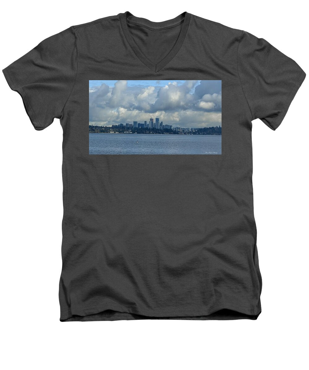 Clouds above the city - Men's V-Neck T-Shirt