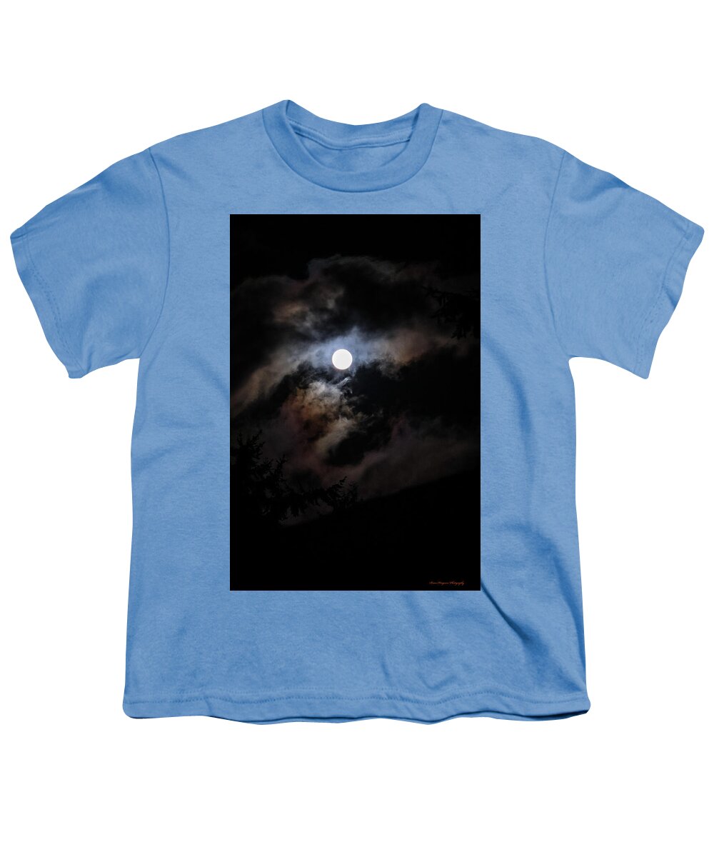 Clouds around the moon - Youth T-Shirt