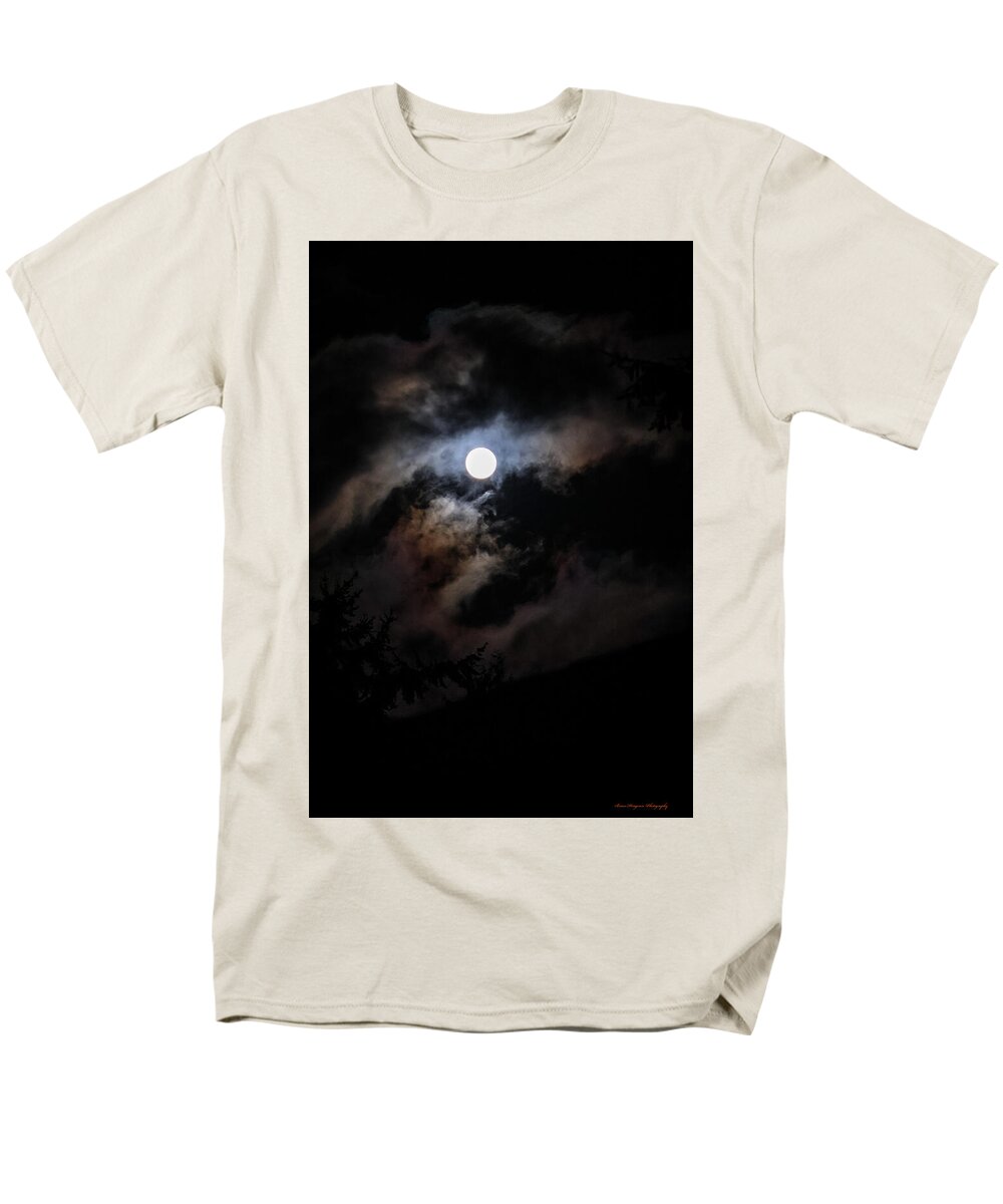 Clouds around the moon - Men's T-Shirt (Regular Fit)