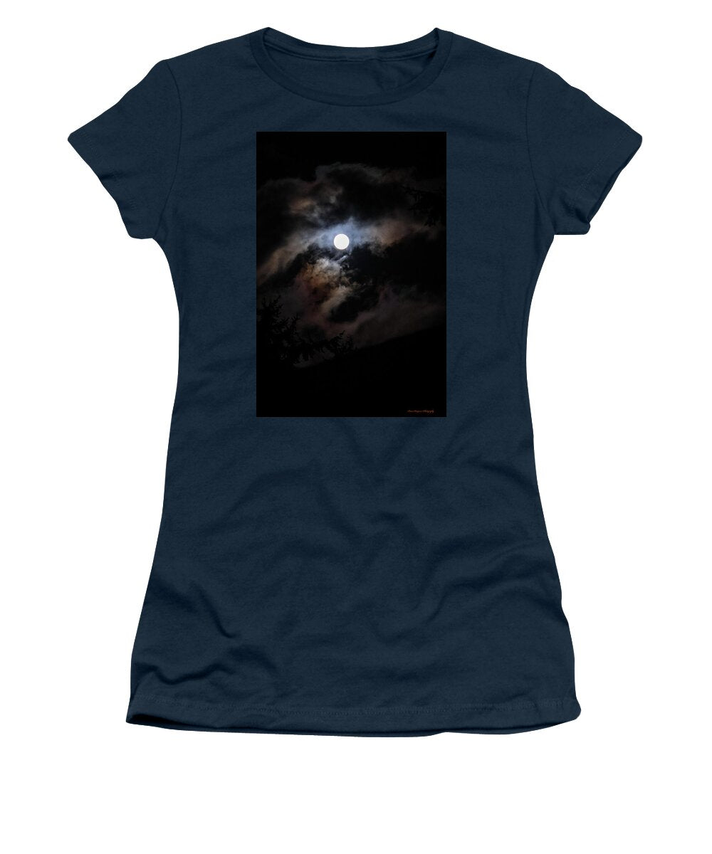 Clouds around the moon - Women's T-Shirt