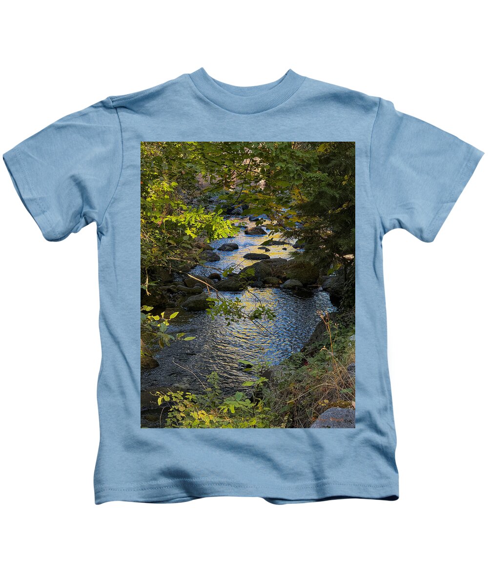 Creek - Kids T-Shirt