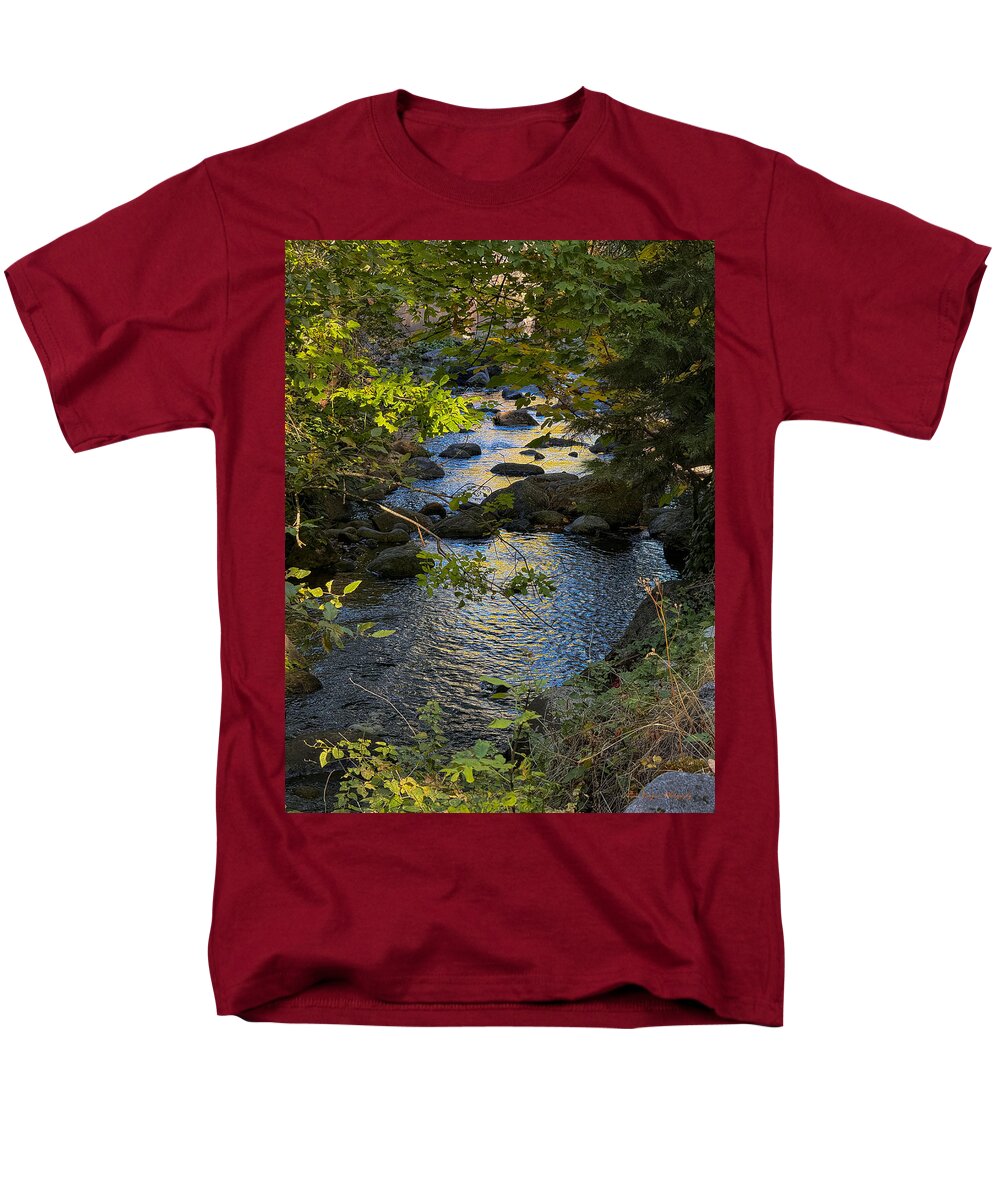 Creek - Men's T-Shirt (Regular Fit)