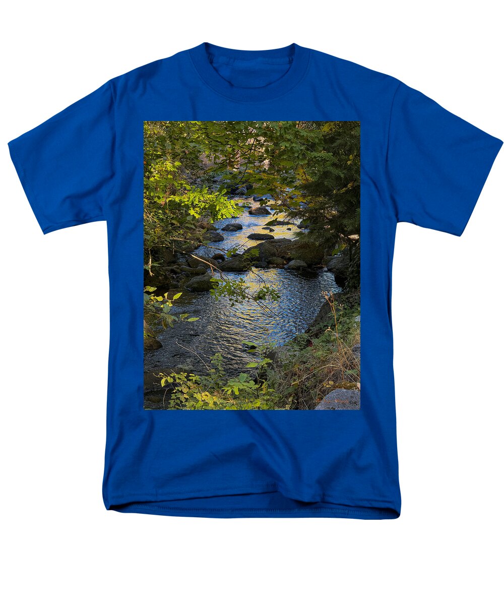 Creek - Men's T-Shirt (Regular Fit)