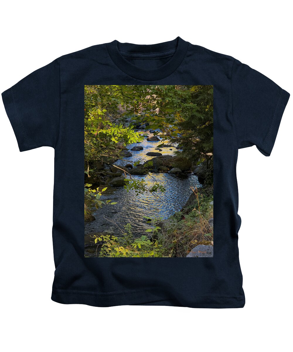 Creek - Kids T-Shirt