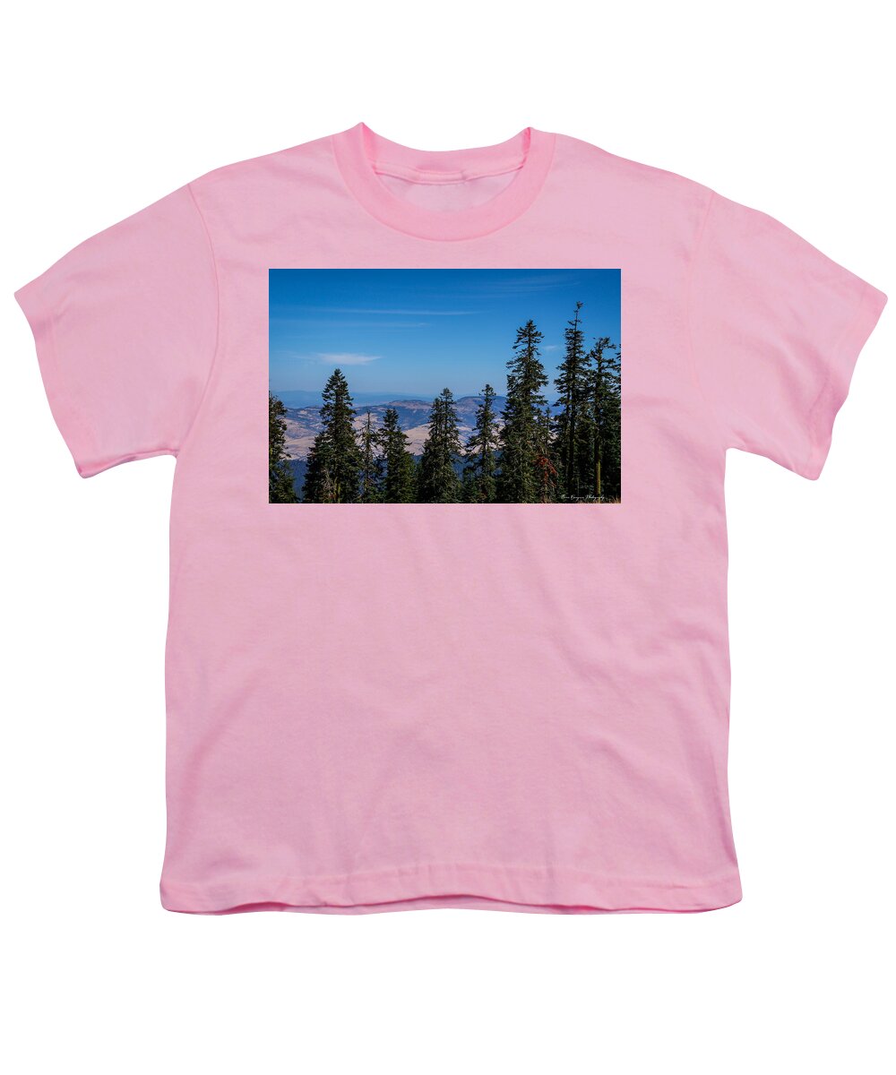 Mt Shasta 3 - Youth T-Shirt