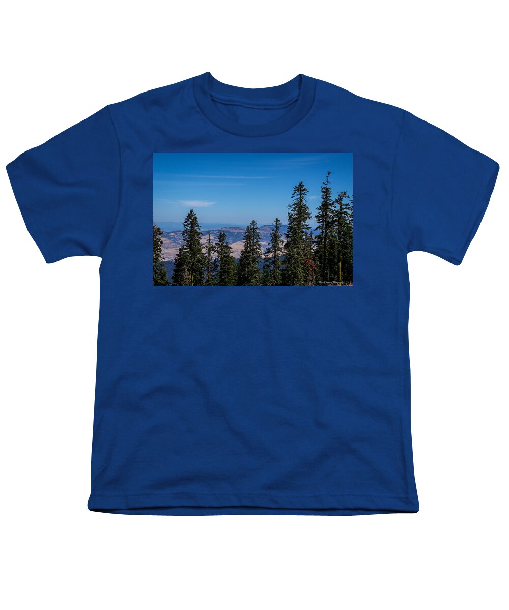 Mt Shasta 3 - Youth T-Shirt