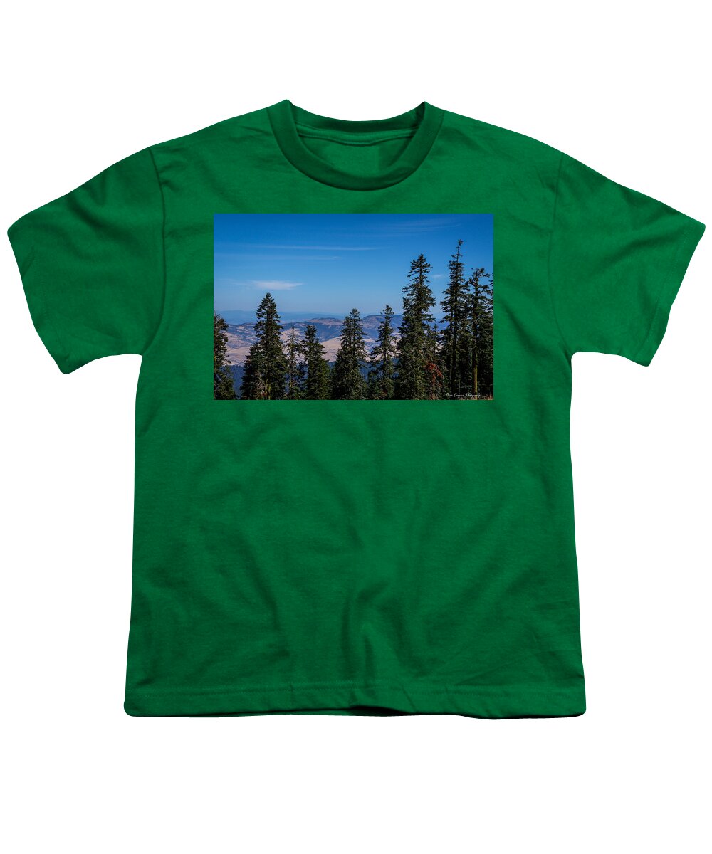 Mt Shasta 3 - Youth T-Shirt