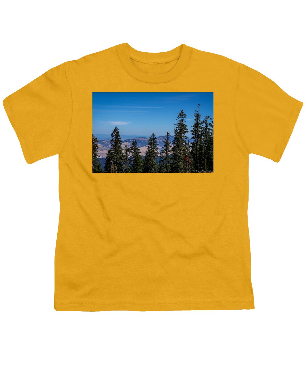 Mt Shasta 3 - Youth T-Shirt