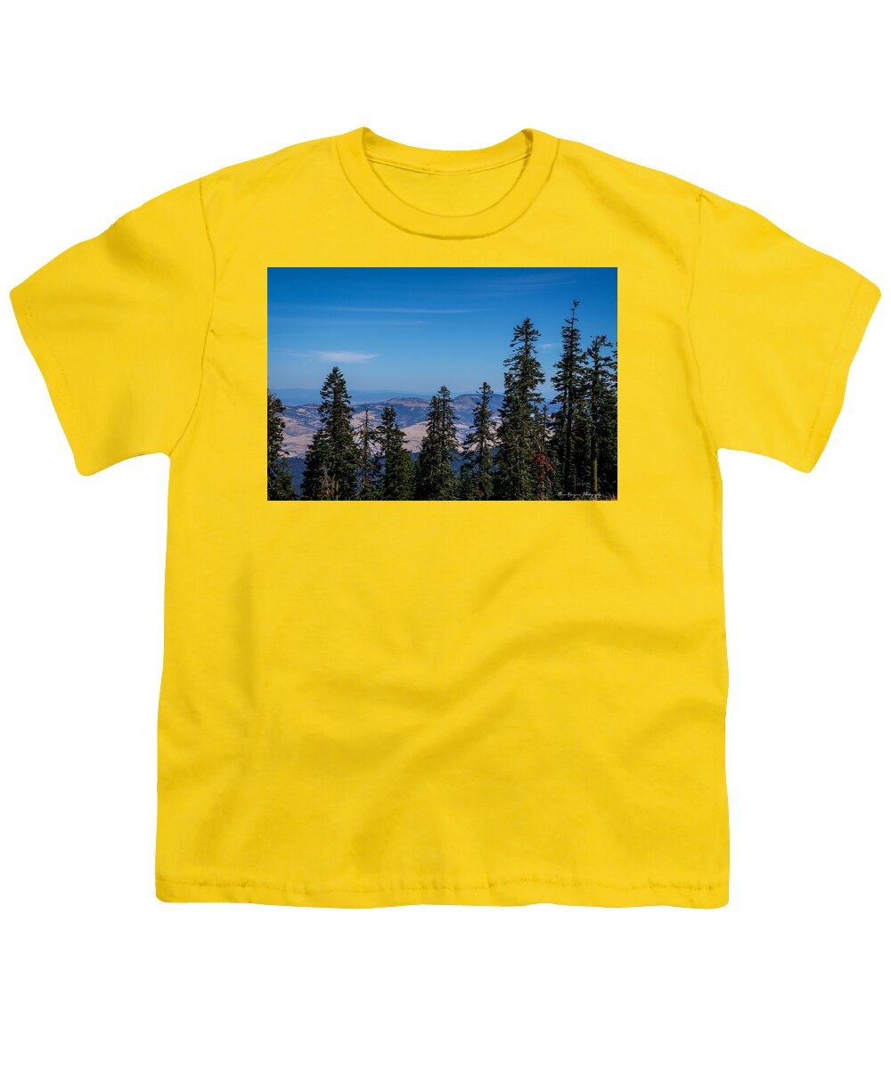 Mt Shasta 3 - Youth T-Shirt