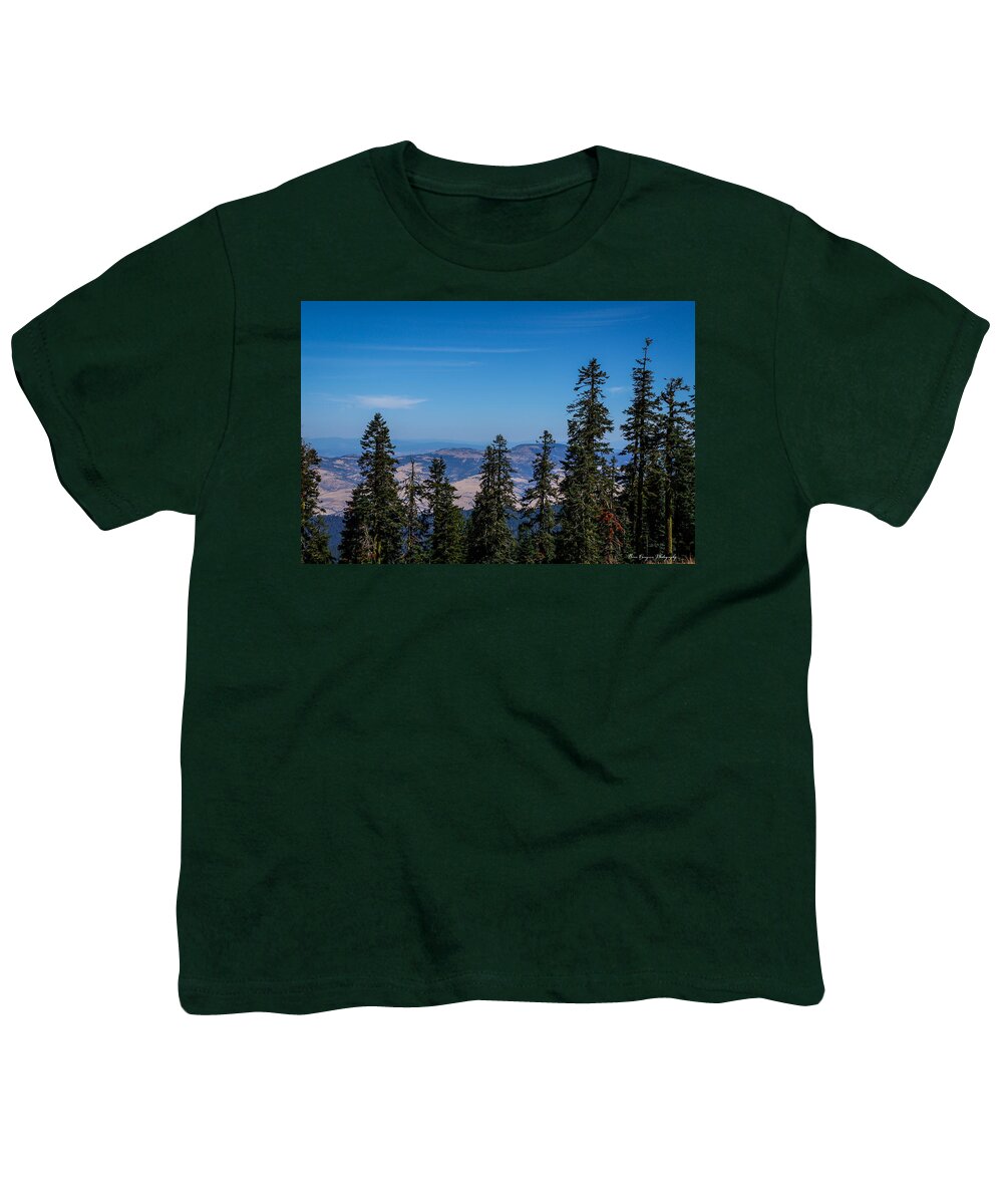 Mt Shasta 3 - Youth T-Shirt
