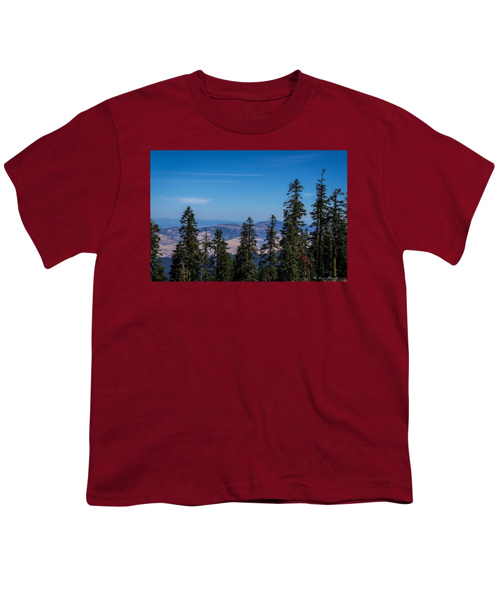 Mt Shasta 3 - Youth T-Shirt