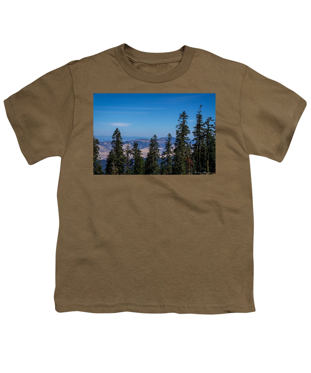 Mt Shasta 3 - Youth T-Shirt