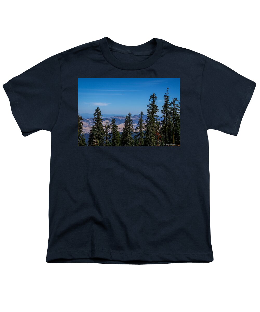 Mt Shasta 3 - Youth T-Shirt