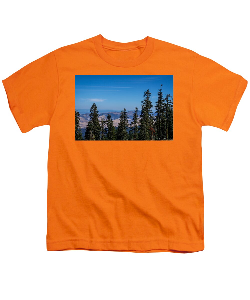 Mt Shasta 3 - Youth T-Shirt