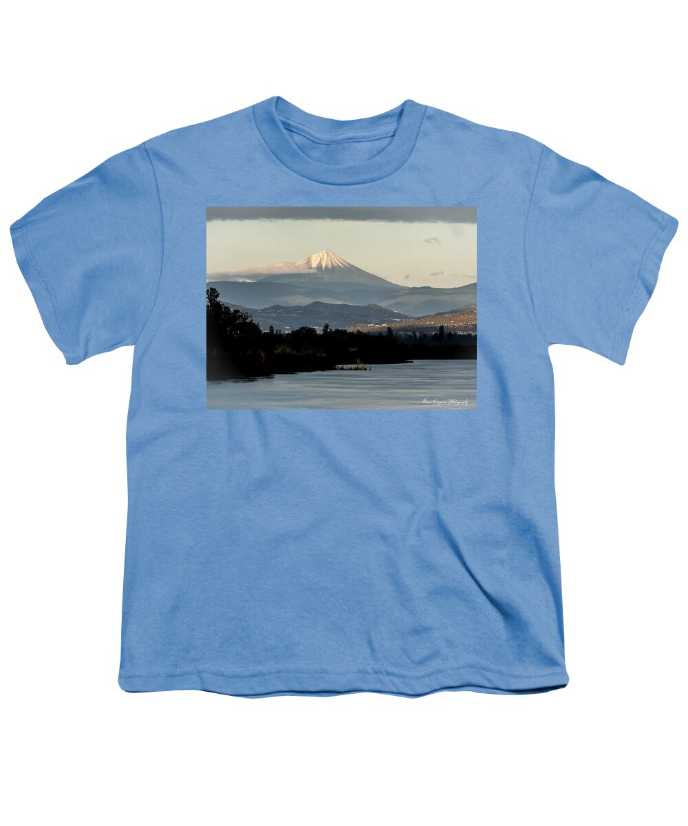 Mt Shasta - Youth T-Shirt