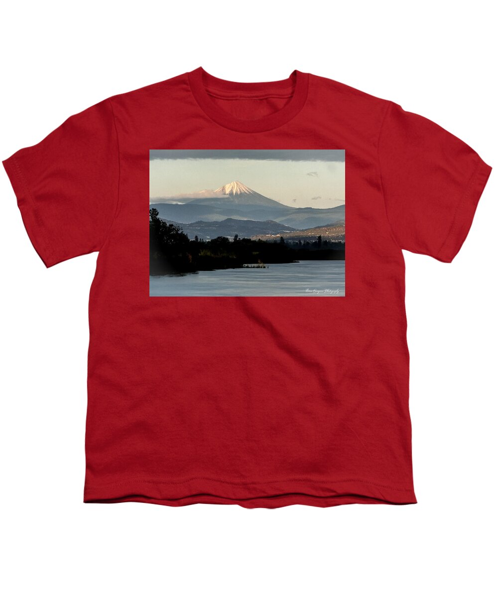 Mt Shasta - Youth T-Shirt