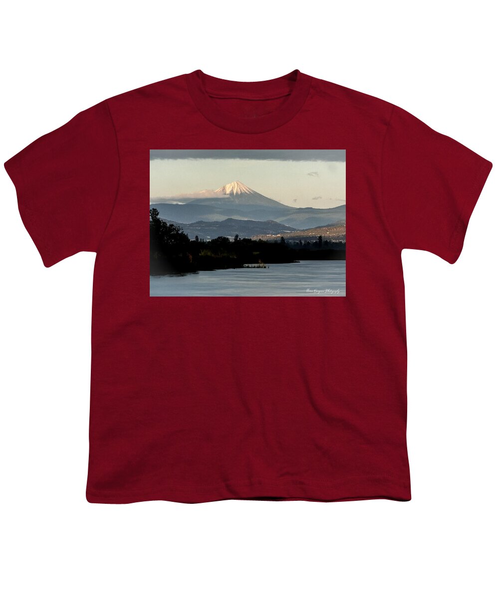 Mt Shasta - Youth T-Shirt