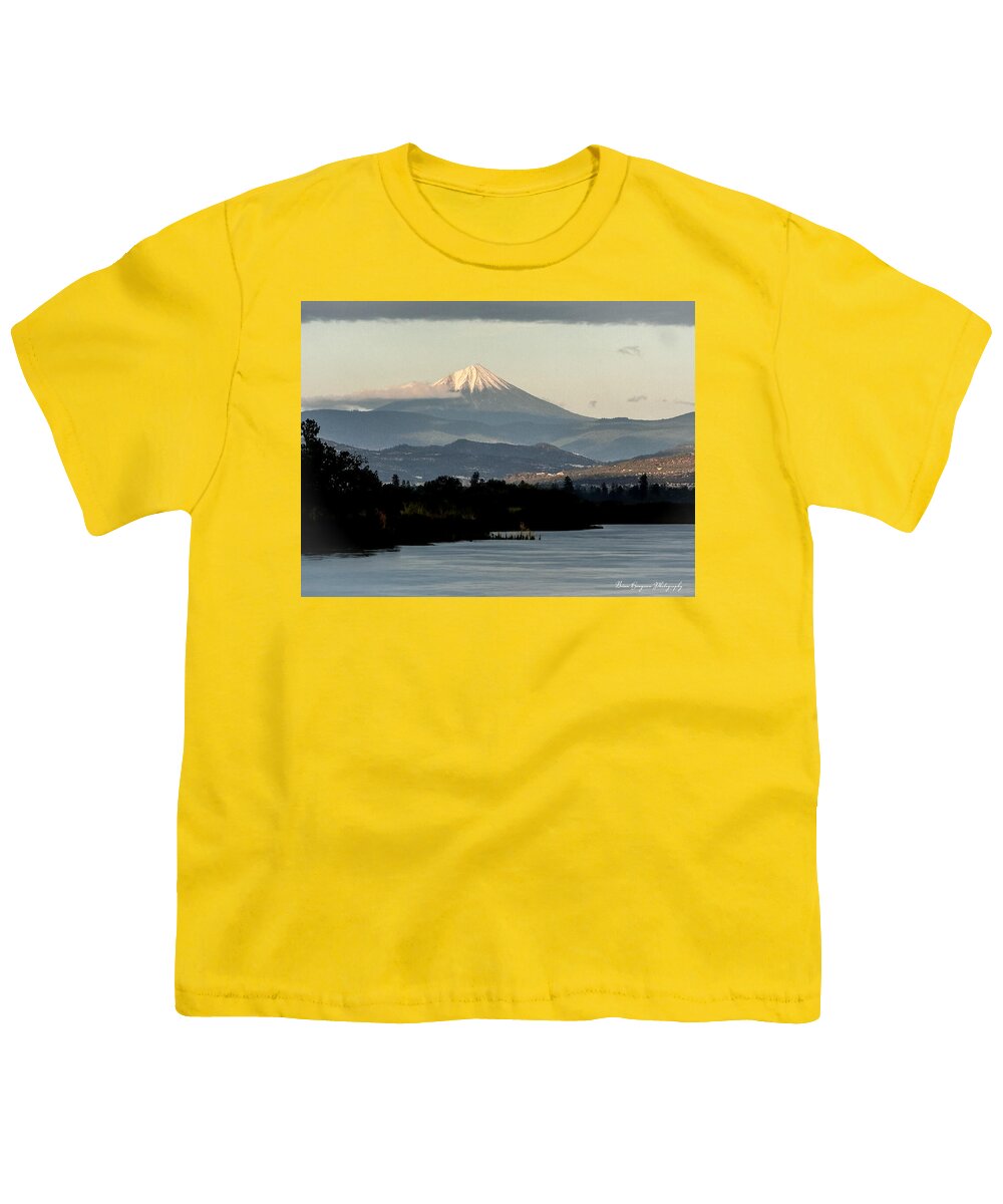 Mt Shasta - Youth T-Shirt