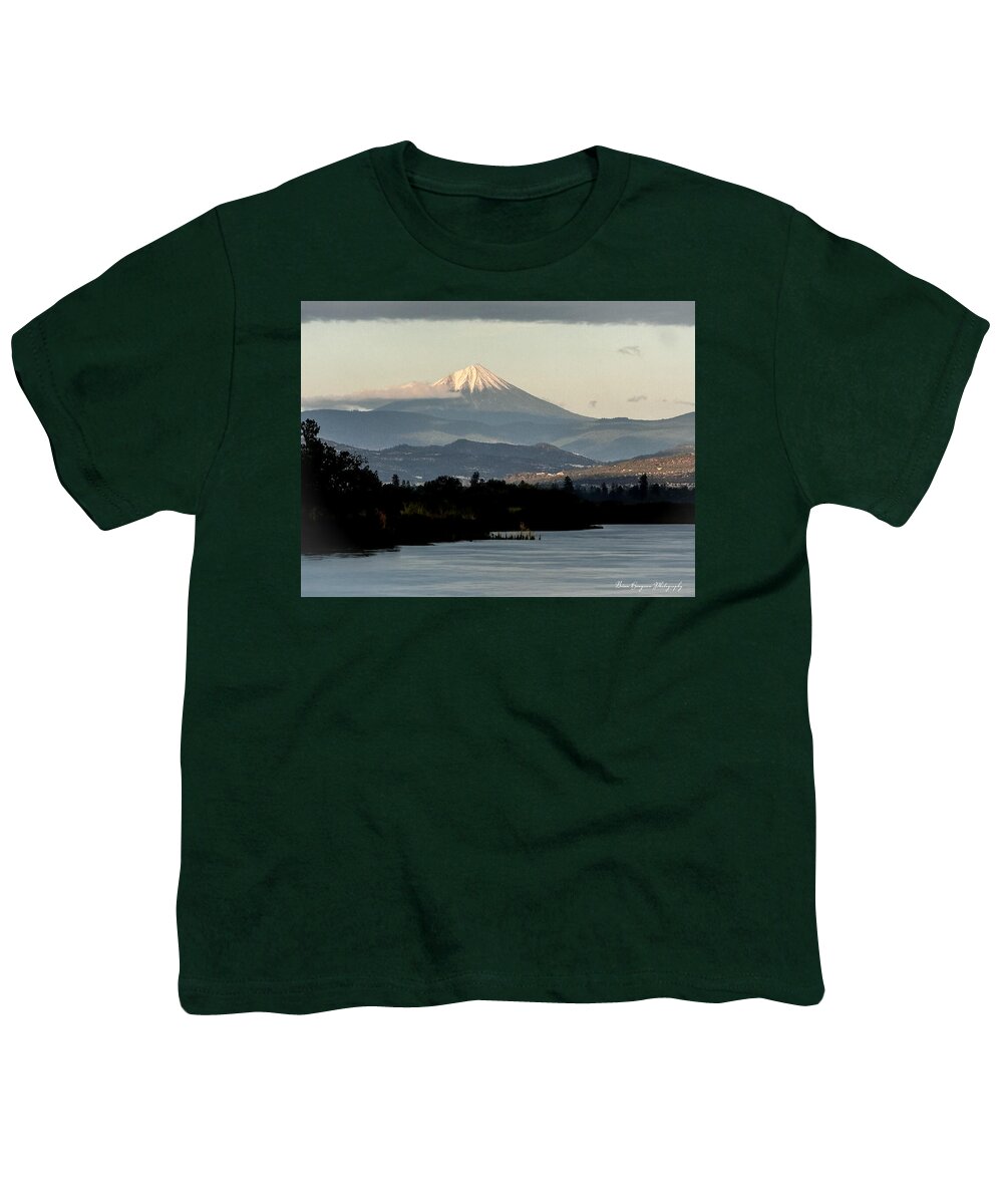 Mt Shasta - Youth T-Shirt