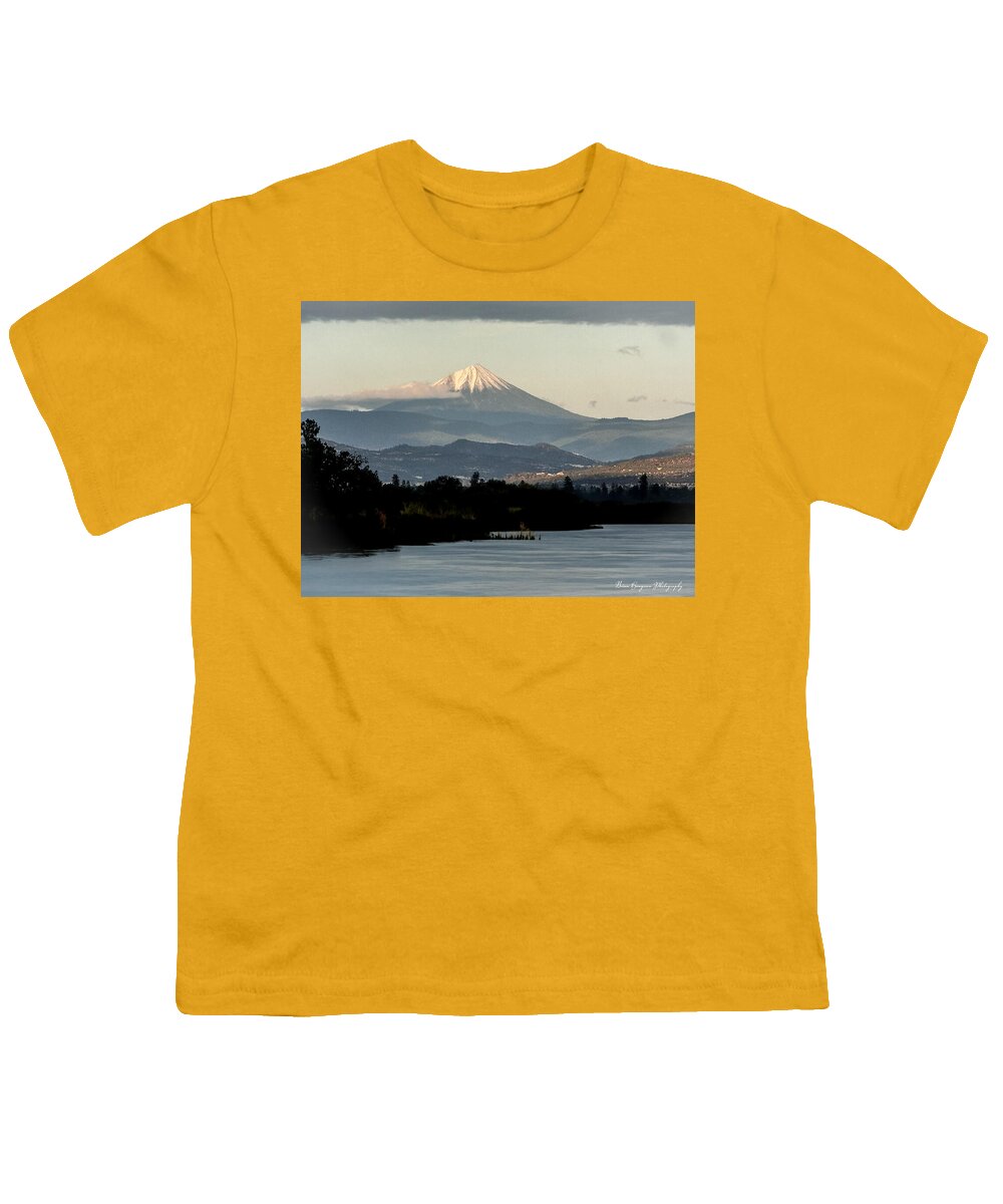 Mt Shasta - Youth T-Shirt