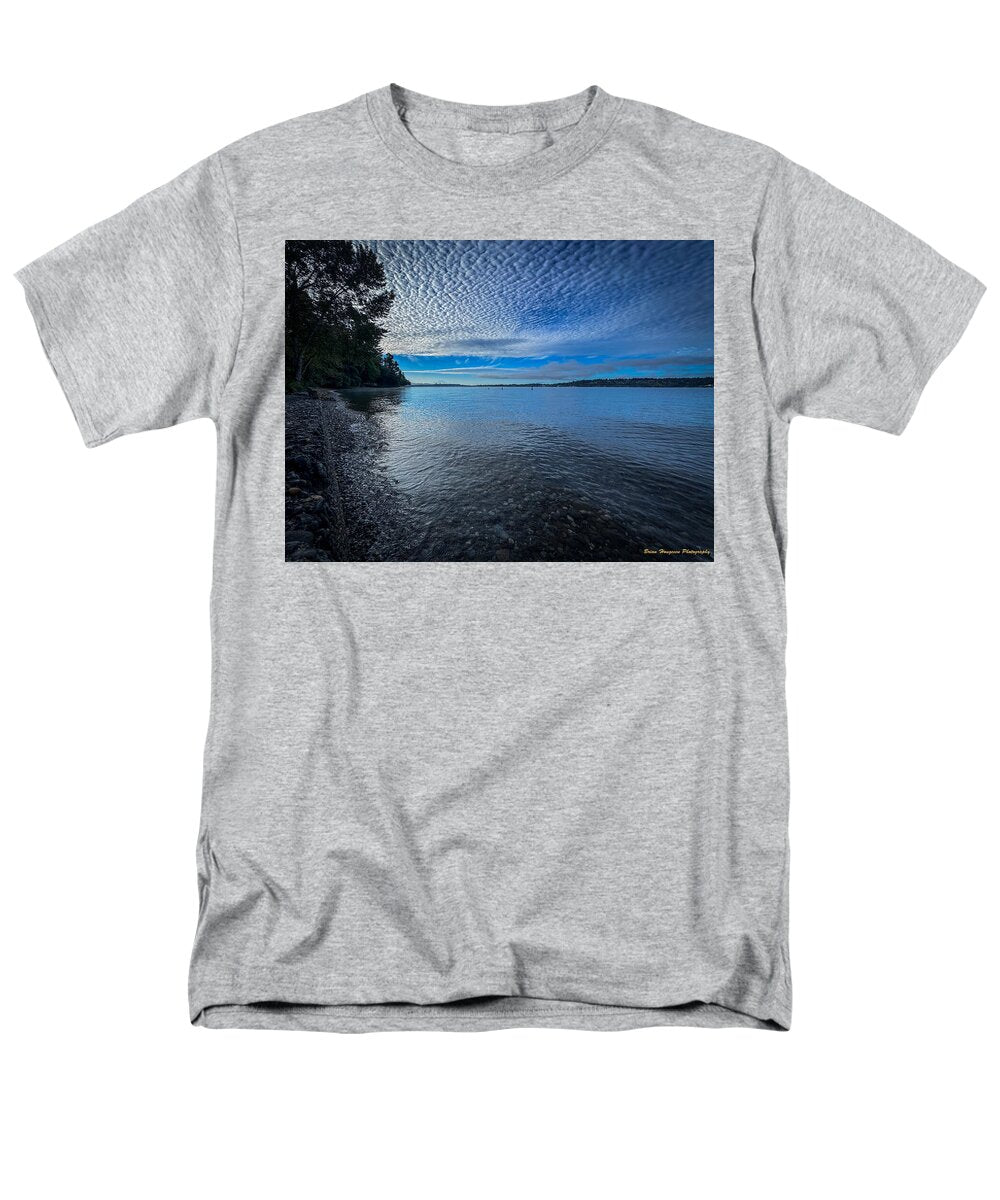 Reflection of the clouds - Men's T-Shirt (Regular Fit)