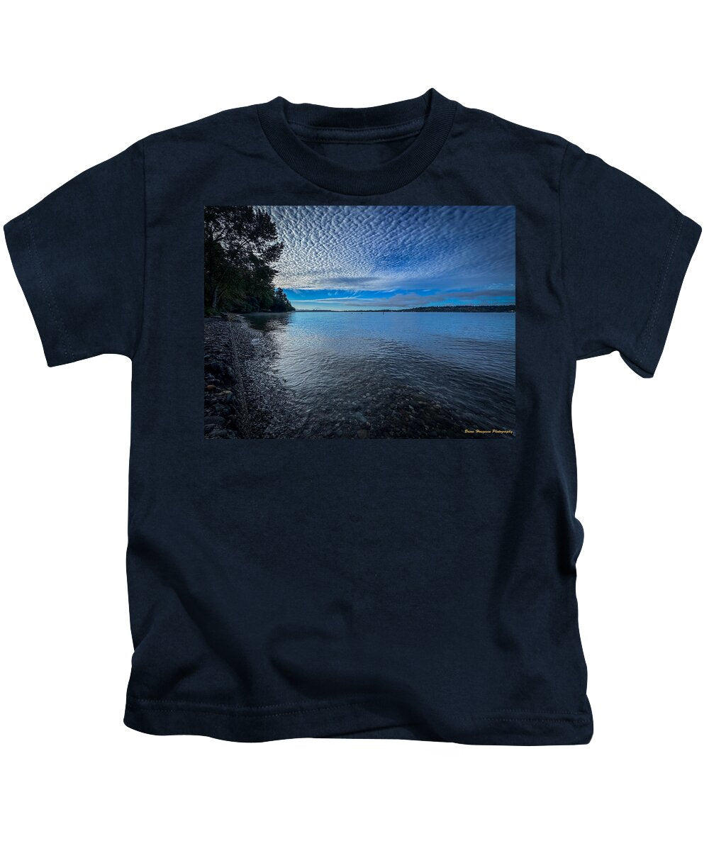 Reflection of the clouds - Kids T-Shirt