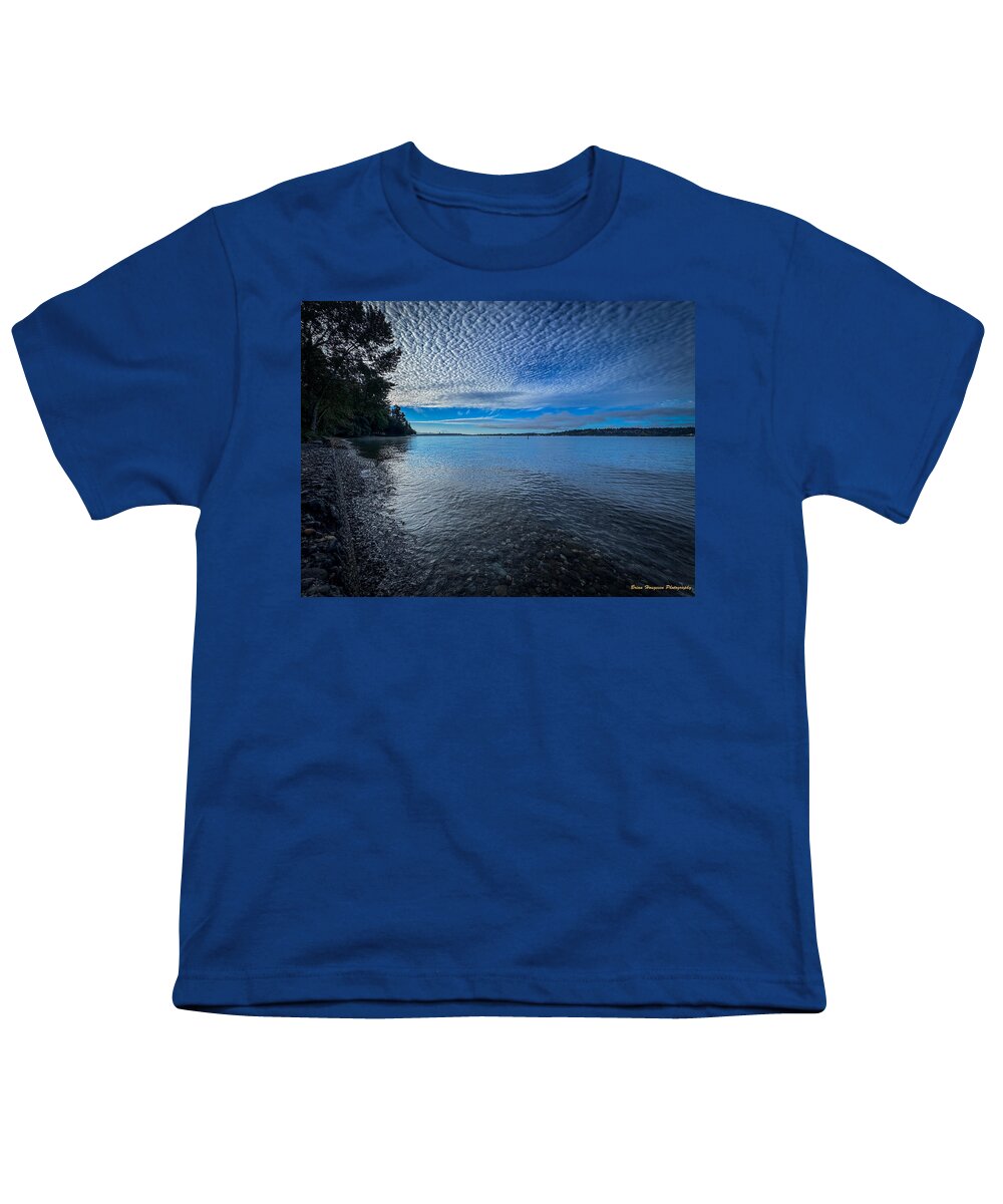 Reflection of the clouds - Youth T-Shirt