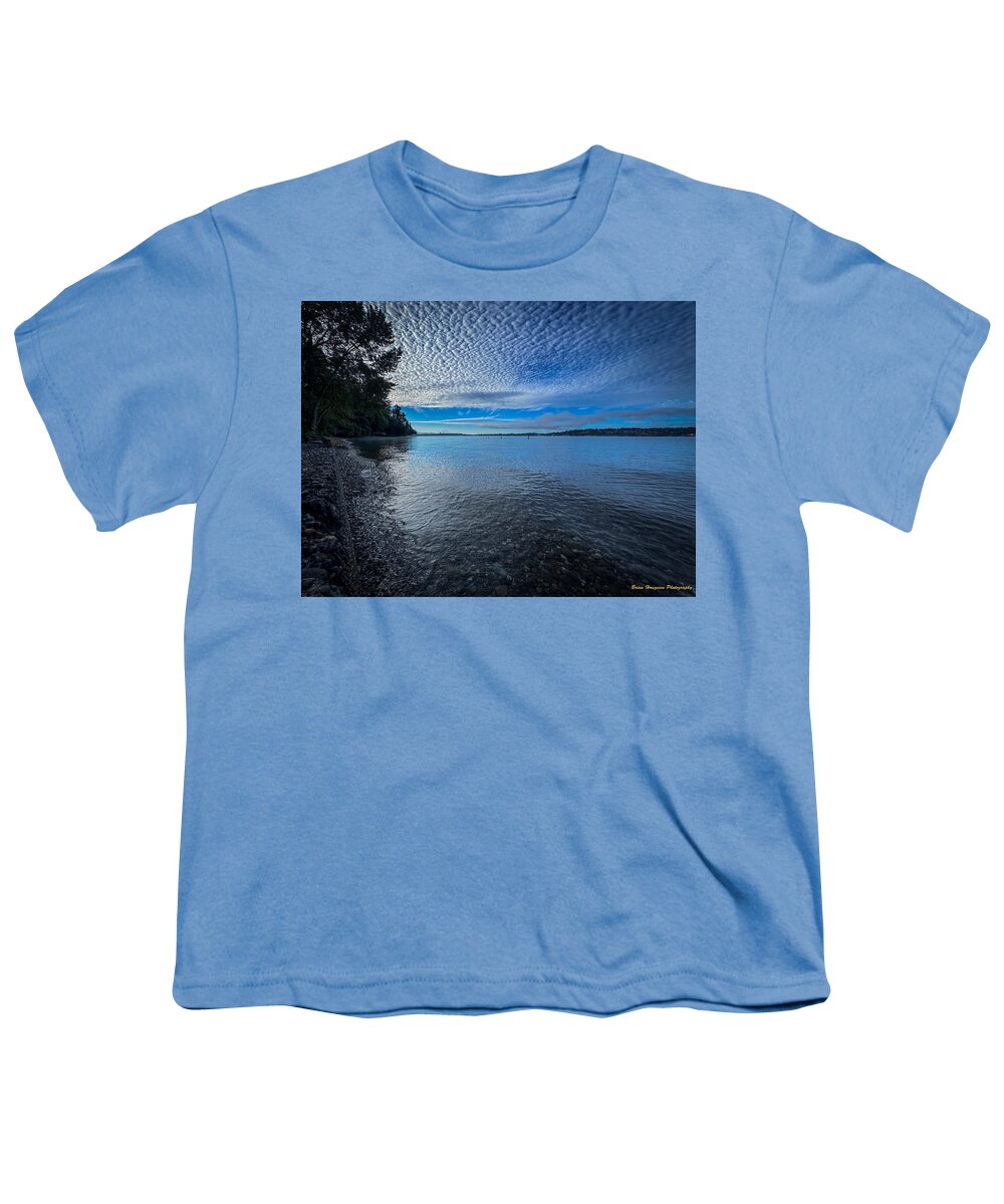 Reflection of the clouds - Youth T-Shirt