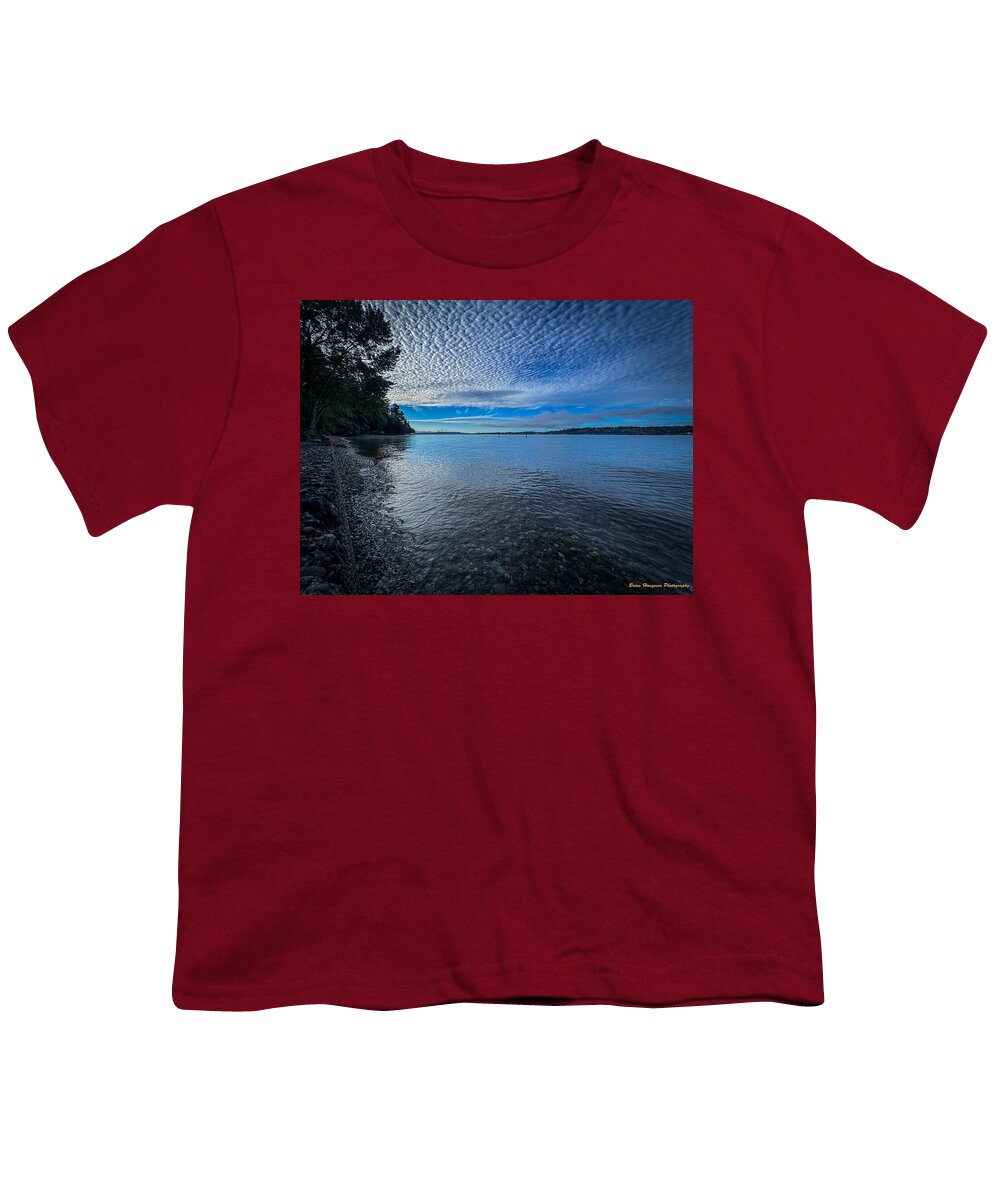 Reflection of the clouds - Youth T-Shirt