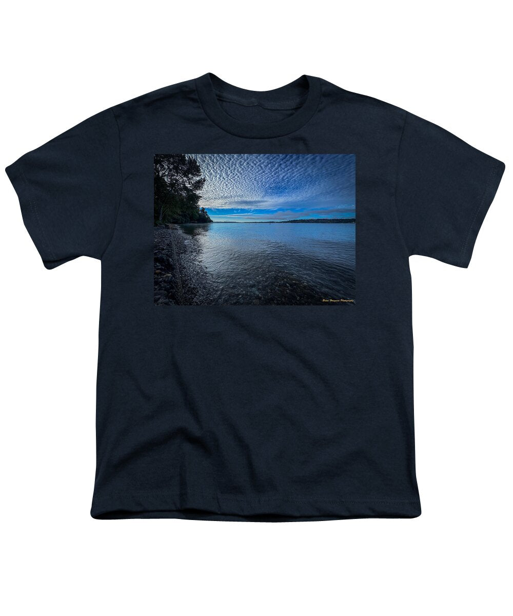 Reflection of the clouds - Youth T-Shirt