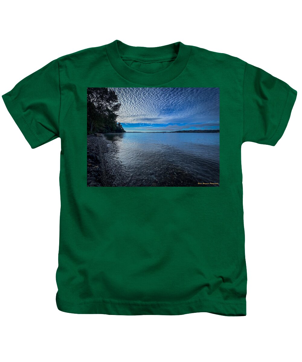Reflection of the clouds - Kids T-Shirt
