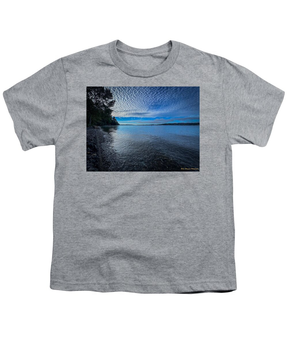 Reflection of the clouds - Youth T-Shirt