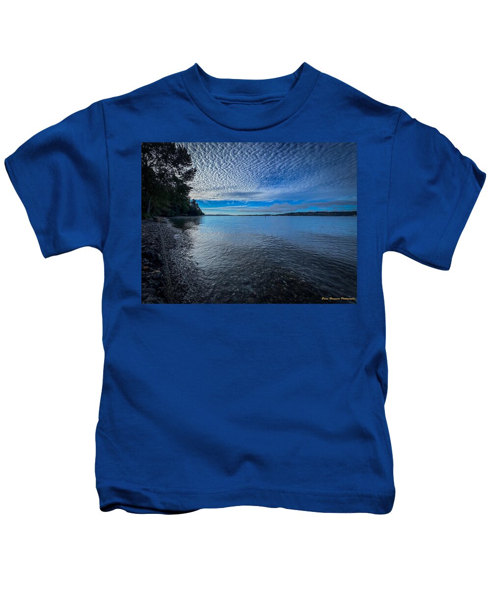 Reflection of the clouds - Kids T-Shirt